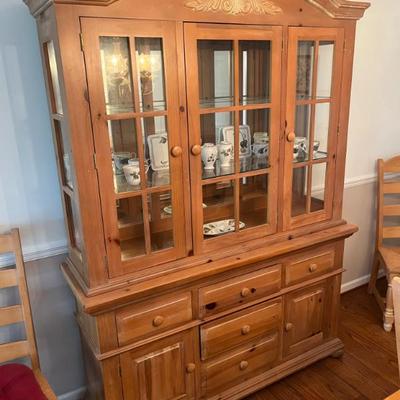 Sale Photo Thumbnail #57: $300 Broyhill Fontana china cabinet