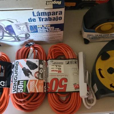 NEW Extension Cords 50/25, 500 Watt Halogen Work Light With 50 Foot Cord Reel