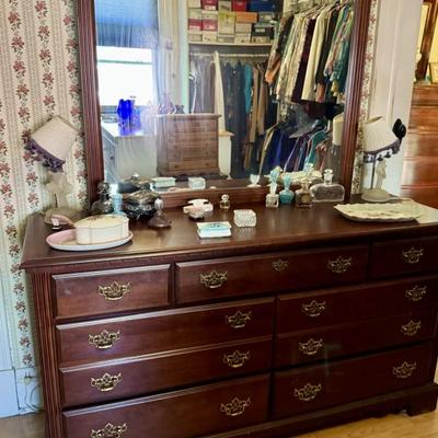 Sale Photo Thumbnail #87