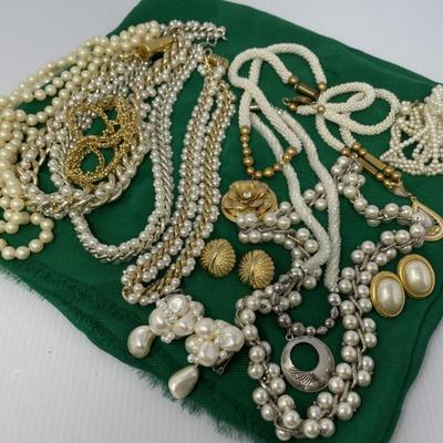 Sale Photo Thumbnail #341