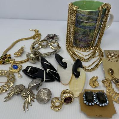 Sale Photo Thumbnail #332