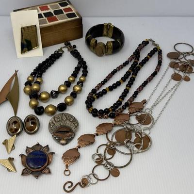 Sale Photo Thumbnail #304