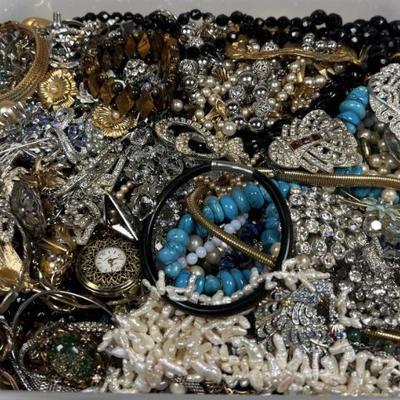 Sale Photo Thumbnail #227