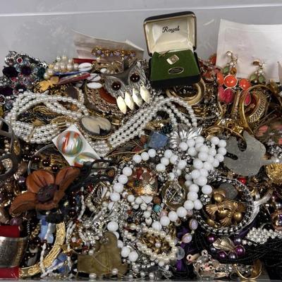 Sale Photo Thumbnail #285