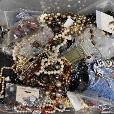Sale Photo Thumbnail #179