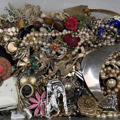 Sale Photo Thumbnail #276