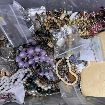 Sale Photo Thumbnail #181