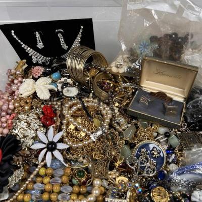 Sale Photo Thumbnail #293