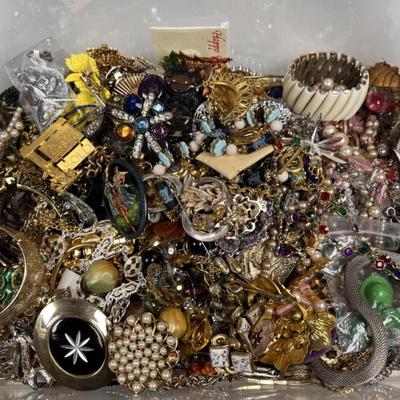 Sale Photo Thumbnail #286