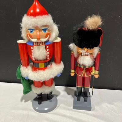 Erzgebirge German Democrat Republic Nutcrackers - Santa And Soldier