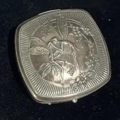 D’jer Kiss - 1925 Kissing Fairies Powder Mirror Compact