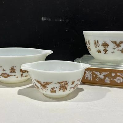 Vintage Pyrex Early American Cinderella Nesting Bowls And Refrigerator Casserole Dish 