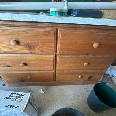Dresser