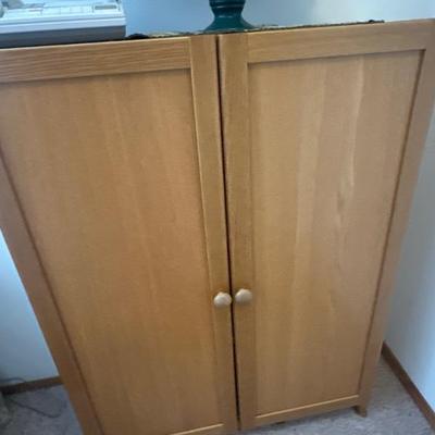 Storage cabinet