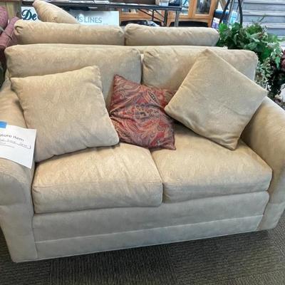 Sale Photo Thumbnail #149