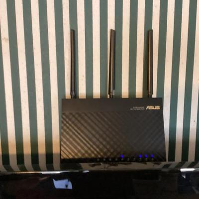 Sale Photo Thumbnail #114: Asus rt ac1200 v2 dual band wi fi router