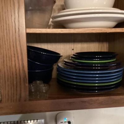 Sale Photo Thumbnail #195: Everyday dishes