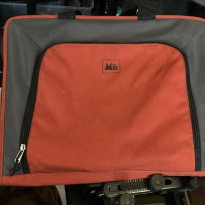 Sale Photo Thumbnail #126: Rei 15 inch laptop bag