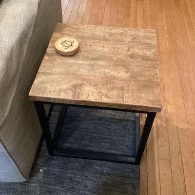Sale Photo Thumbnail #50: Safavieh edgefield black square accent table