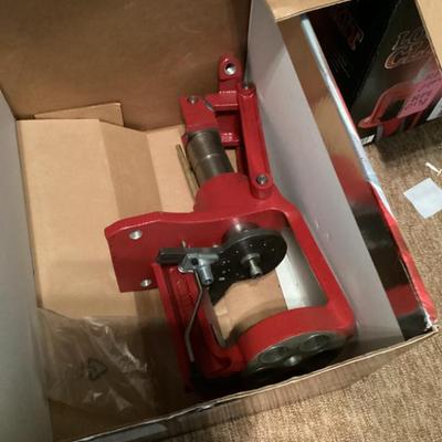 Sale Photo Thumbnail #157: Hornaday lock n load ap loader ammunition reloading press