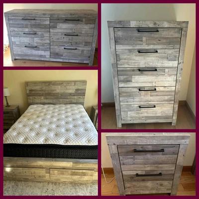 Faux Distressed Wood (5) Piece Bedroom Set
