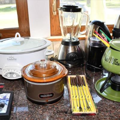 022 some highlights yorkville estate sale