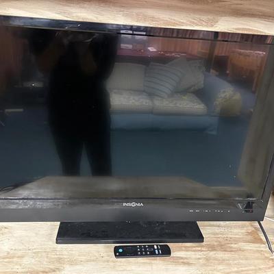 Insignia Television, Remote And HDMI Included