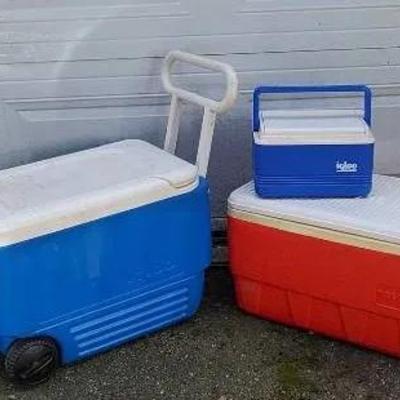 (3) Igloo Coolers