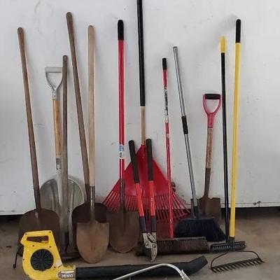 Yard and Garden Tools Lot