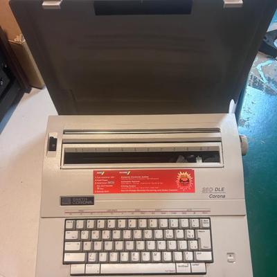 Typewriter 