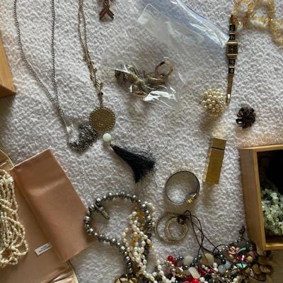 Sale Photo Thumbnail #30
