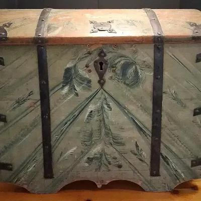 18th Century Swedish Pine Bridal Chest with Original Paint