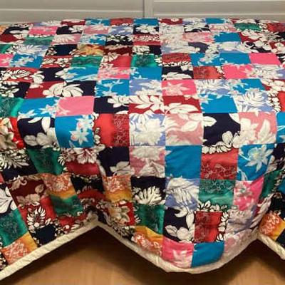 MFS002 Large Hawaiian Patchwork Quilt 
