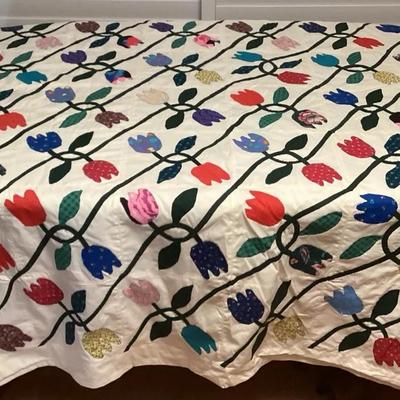 MFS047 Large Handmade Floral Appliqué Blanket