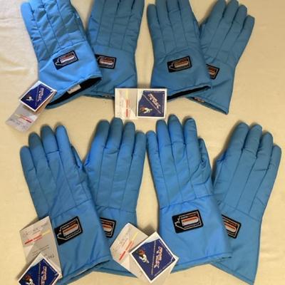 MFS032 Four Pairs Of Snow Force Cryogenic Protection Superior Gloves New