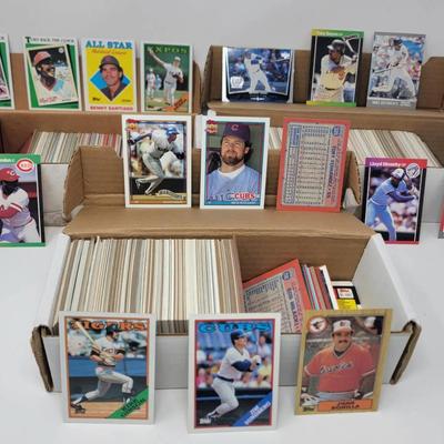 Mystery Lot Of Baseball Cards By Topps, Donruss, And More #8