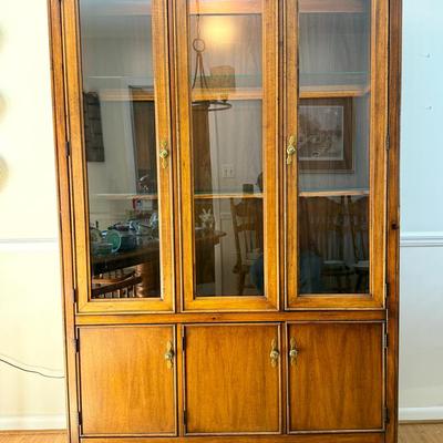 Vintage Stanley Mid-Century Modern Lighted China Cabinet