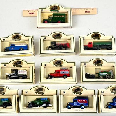 Vintage Die-Cast Truck Replicas Chevron & Standard Oil – Made in England
