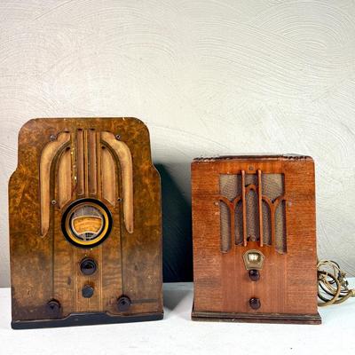 Pair of Vintage Bakelite Tube Radios – General Electric & Standard