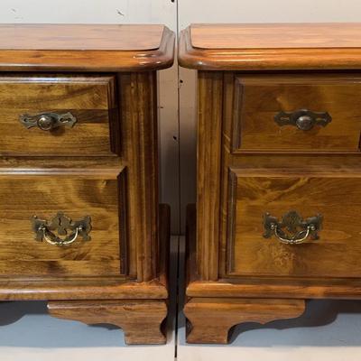 Matching Pair of Nighstands 
