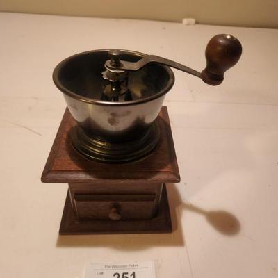 Sale Photo Thumbnail #984
