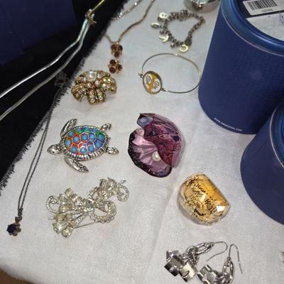 Sale Photo Thumbnail #36