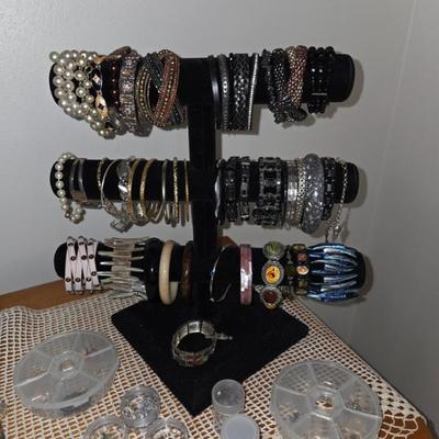 Sale Photo Thumbnail #100