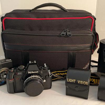 Nikon N2000 SLR Camera with Accessories & Camera Bag