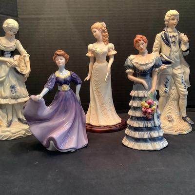 Collection Of Figurines (5)