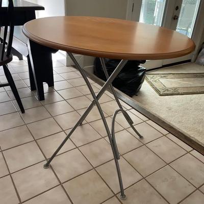 Round Folding Table