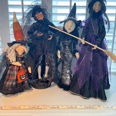 4 Standing Witches 