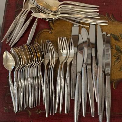 Vintage 1960’s Oneida Community Flight Silverware