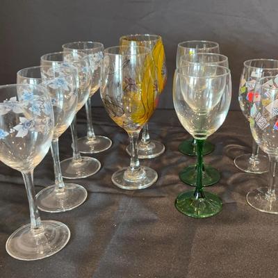 Festive Wine Glasses (11 Items)
