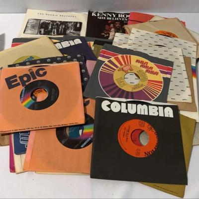 Vintage 1970s-80s 7 inch vinyl singles 45 RPM record collection Lot 1